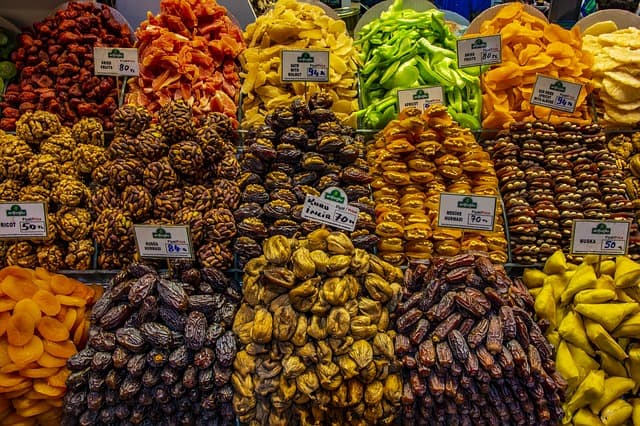 The Top 10 Best Dry Fruits for Muscle Growth and Weight Gain